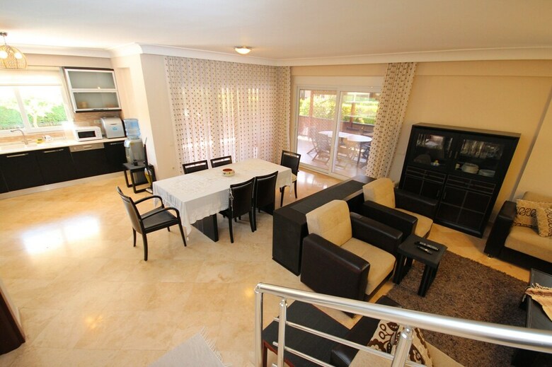 Paradise Town - Villa Royal