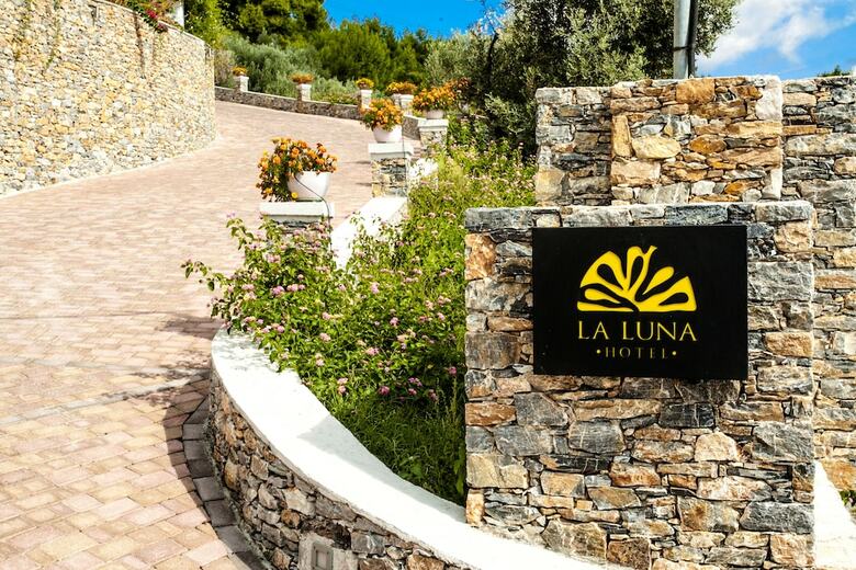 La Luna Hotel