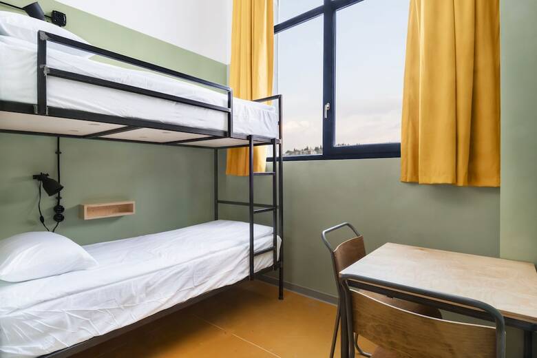 Hostal Fabrika Hostel & Suites - Hostel
