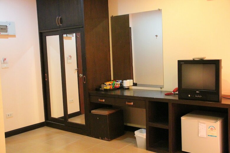 Hotel Baan Vor Sumongkol Services Apartment