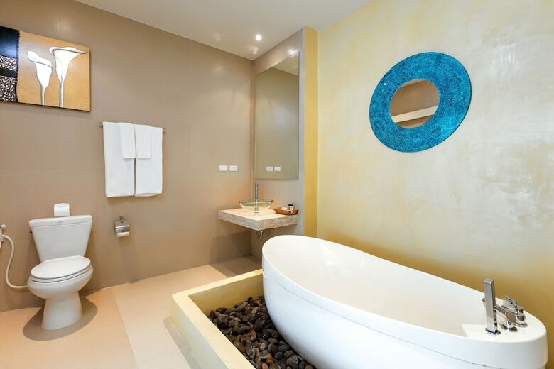 Hotel Amala Grand Bleu Resort