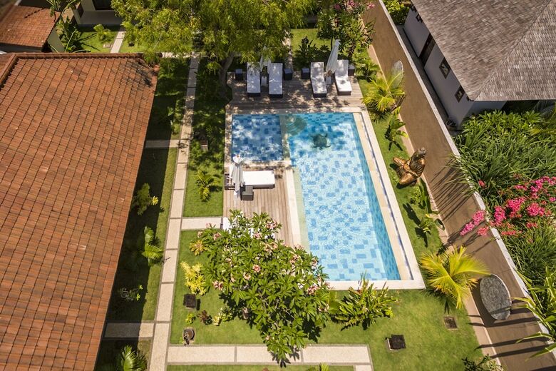 Bed & Breakfast Mimpi Nyata Villa & Dive Center