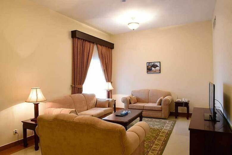 Karan Hotel
