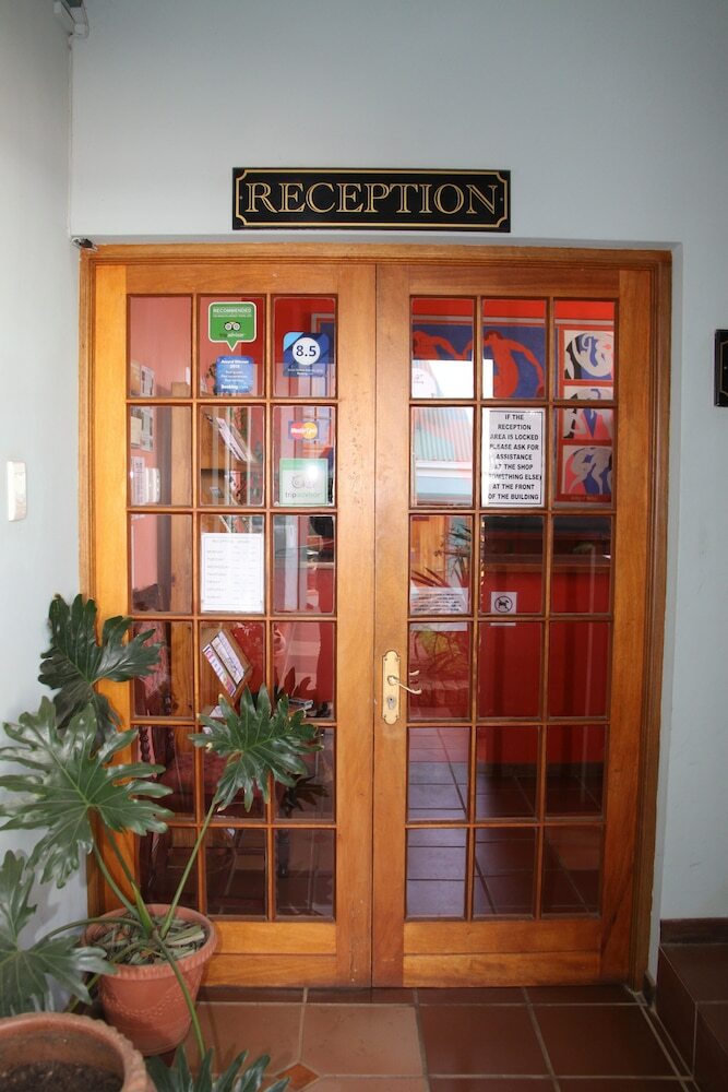 Hotel Red Mountain House