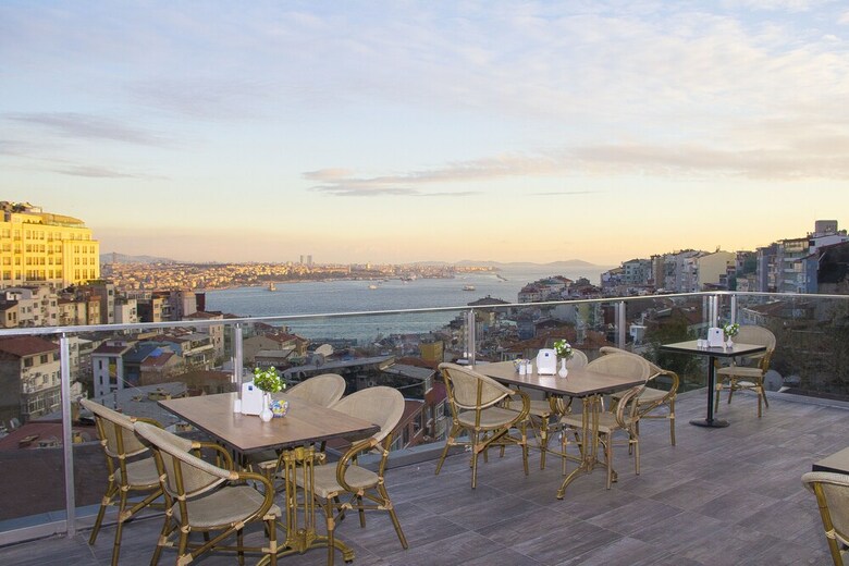 Hotel TRYP By Wyndham Istanbul Taksim