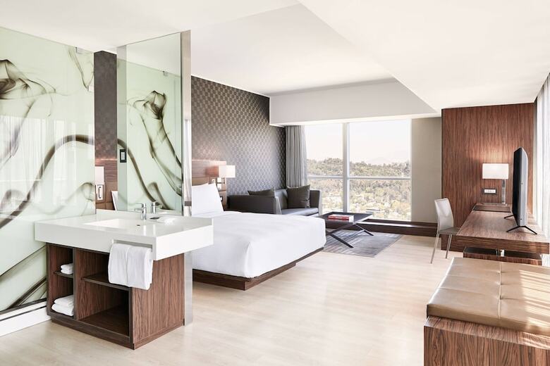 AC Hotel Santiago Costanera Center