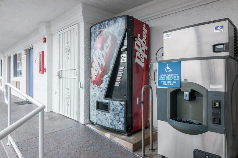 Motel 6 Norwalk