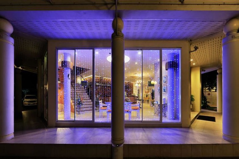 Hotel Caza V1 Serviced Apartment