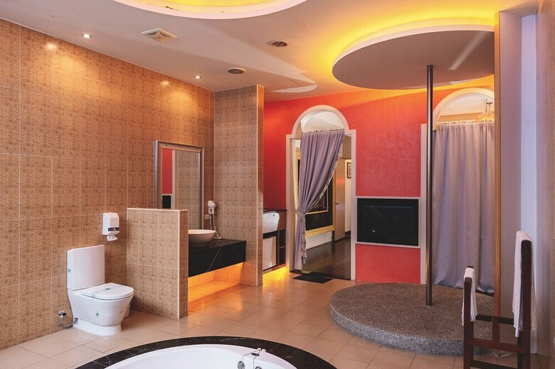 Qin Hai Motel