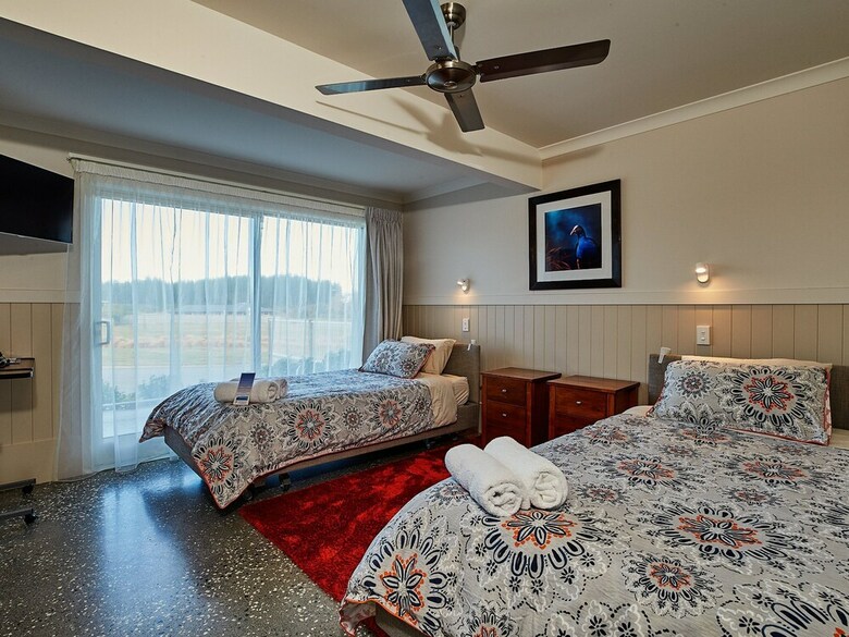 Hotel Kakatu Retreat