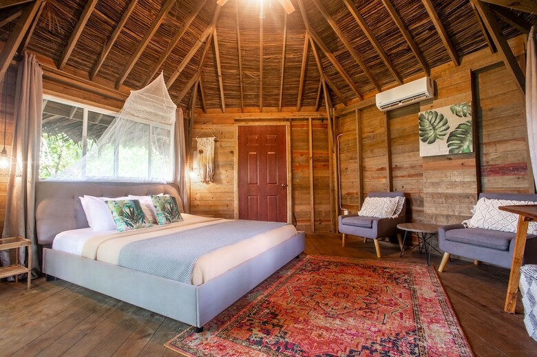 Hostal Selina Red Frog