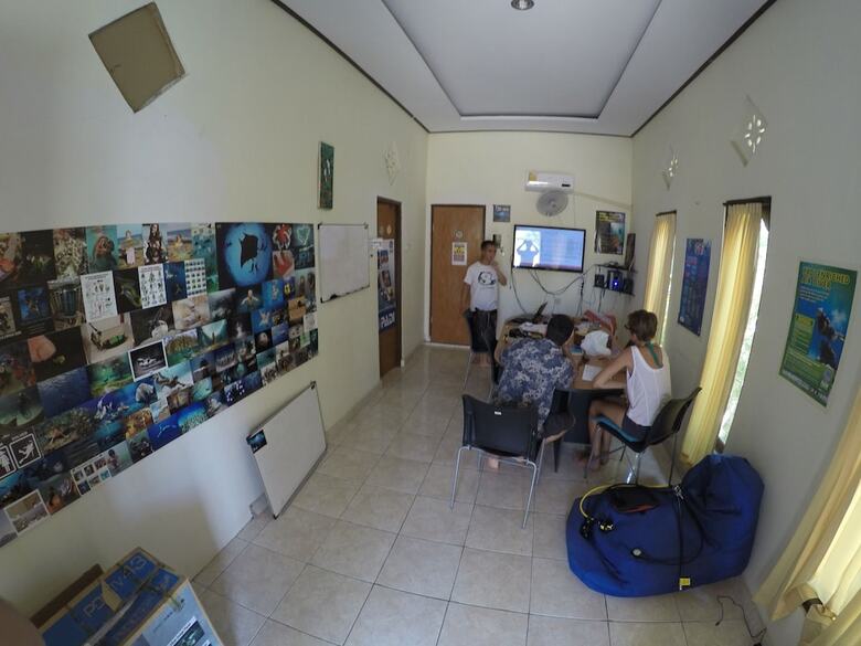 Hostal Bali Fab Dive Center - Hostel