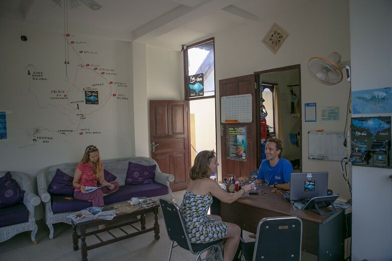 Hostal Bali Fab Dive Center - Hostel