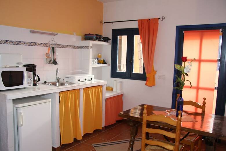 Agroturismo L'alm�ssera Casa Rural & Restaurant