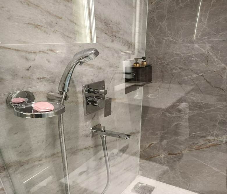 Hotel Capitol Residency
