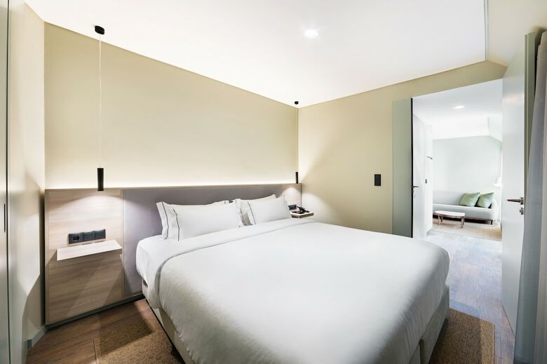 Aparthotel Onj S. L�zaro