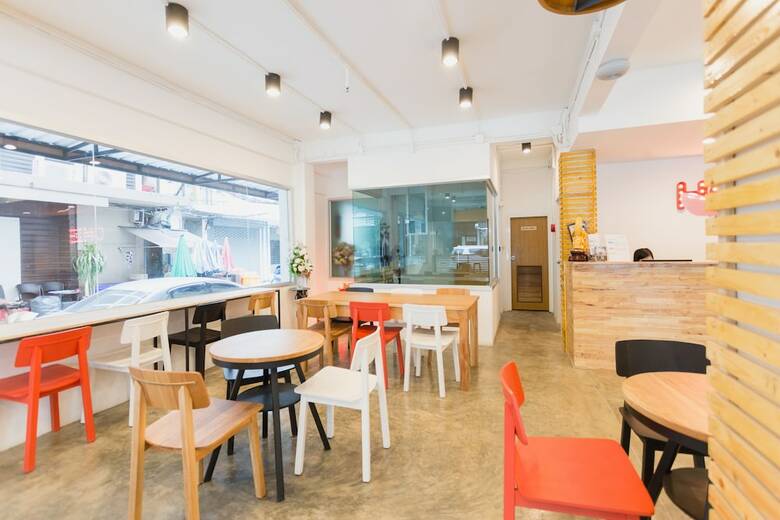 Hostal Narawat Asoke Hotel