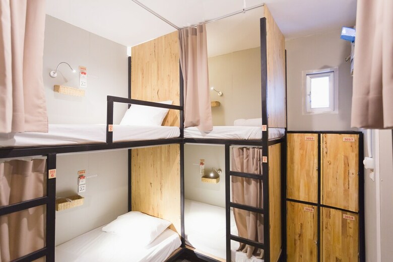 Hostal Narawat Asoke Hotel