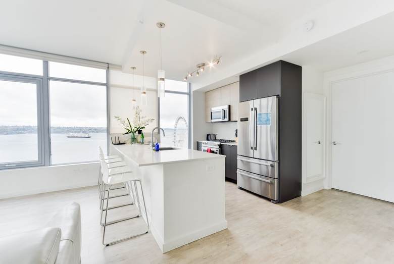 Ferris Wheel Waterfront Apartments By Barsala