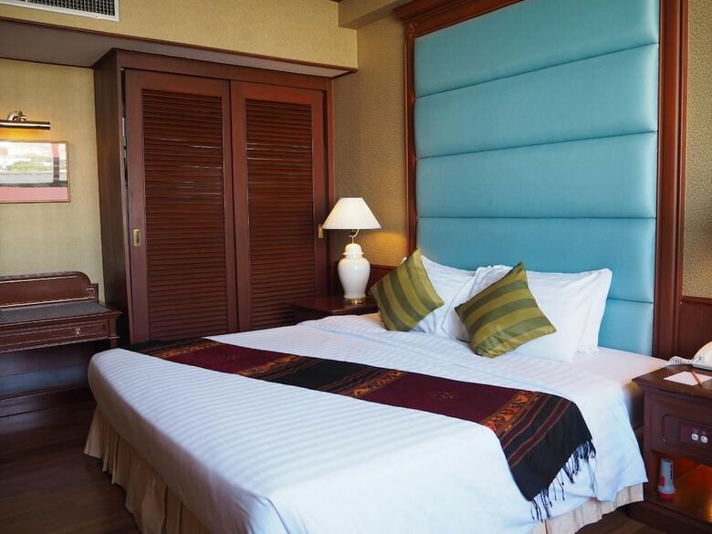 Charoenthani Khonkaen Hotel