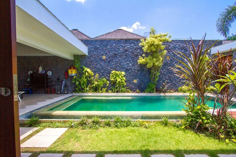 Villa Vishuddha Ajna
