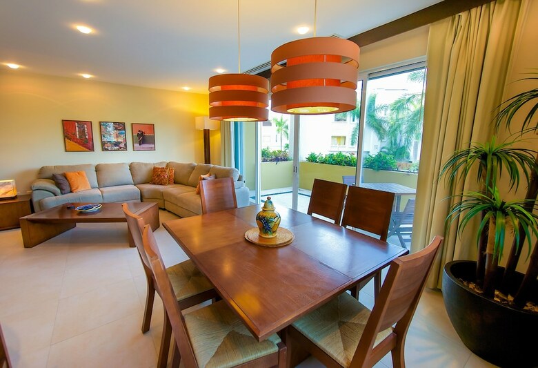Apartamentos Pueblito Escondido Beachside