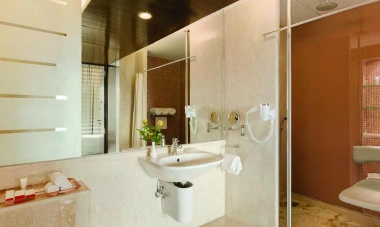 Ramada By Wyndham Powai Hotel & Convention Centre