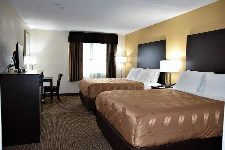 Hotel Quality Inn & Suites Metropolis I-24