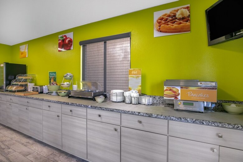 Hotel Quality Inn & Suites Metropolis I-24