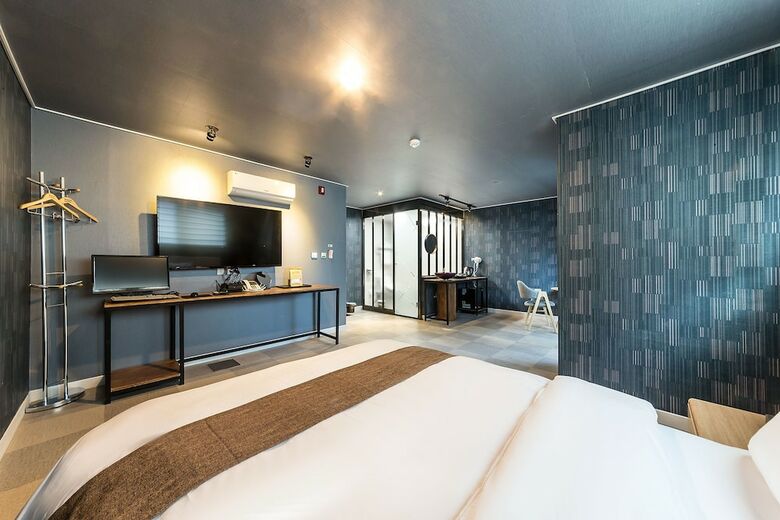 Malu Hotel