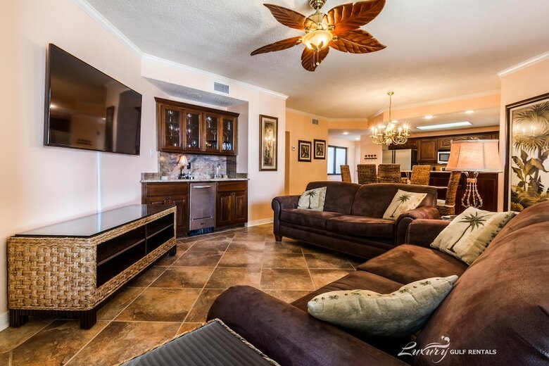 Four Seasons By Luxury Gulf Rentals