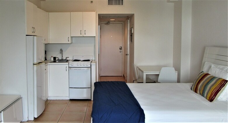 Tsbs Ocean Front Casablanca Studios With Beach Access