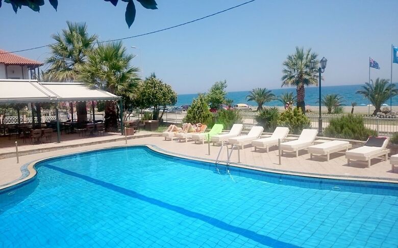 Golden Beach Agiocampos Hotel