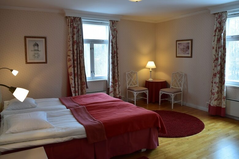 Hotel Mustion Linna