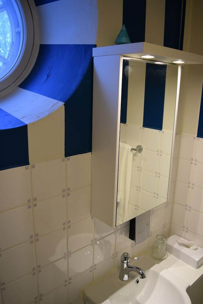 Hotel Mustion Linna
