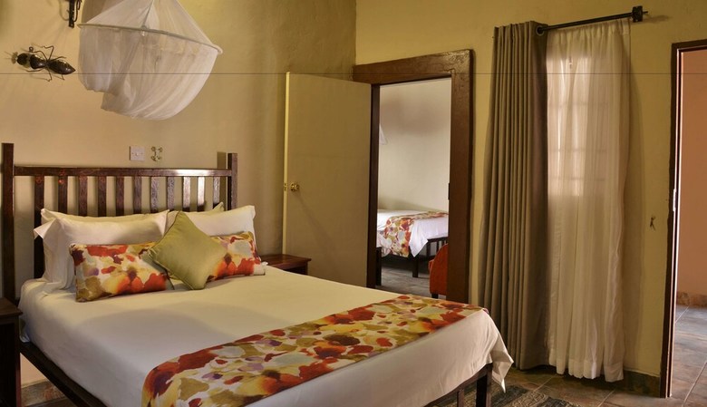 Posada Thebe River Safaris