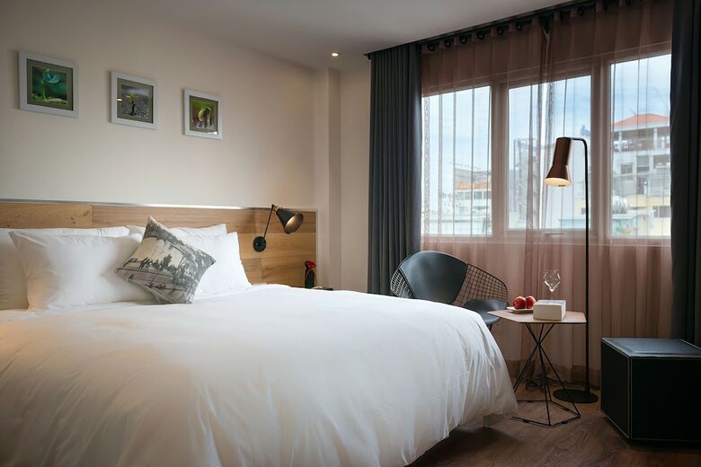 C Central Hotel