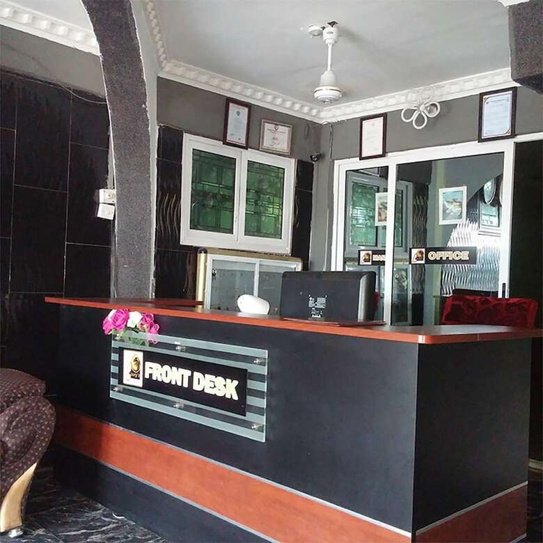 Bineys Hotel
