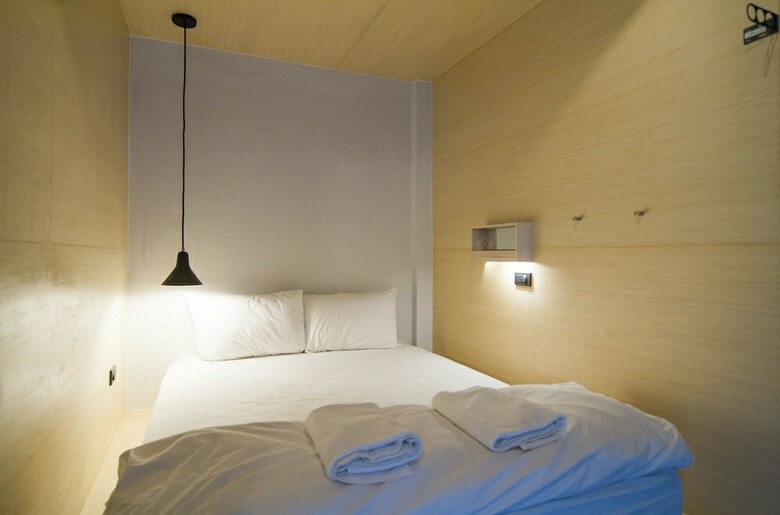 Hostal Box Poshtel Phuket