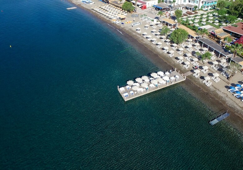 Hotel Kefi Beach And Suites