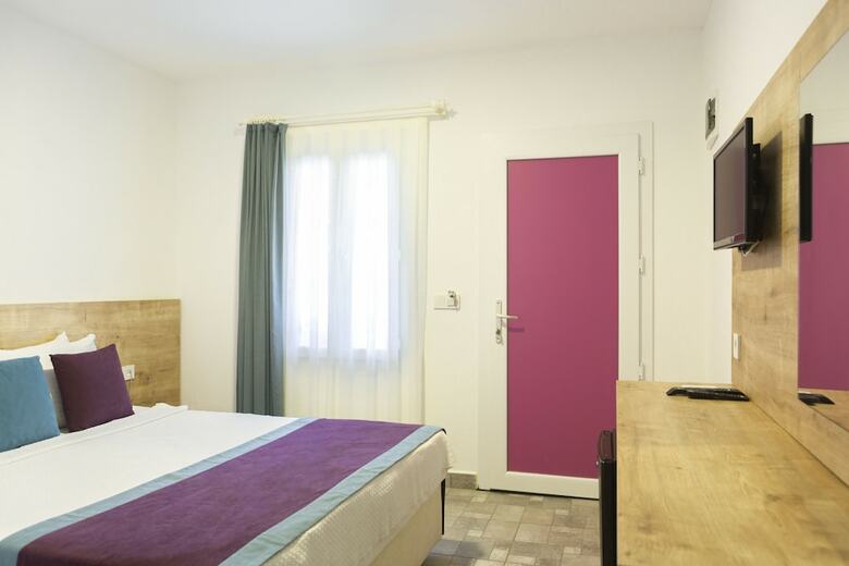 Hotel Kefi Beach And Suites
