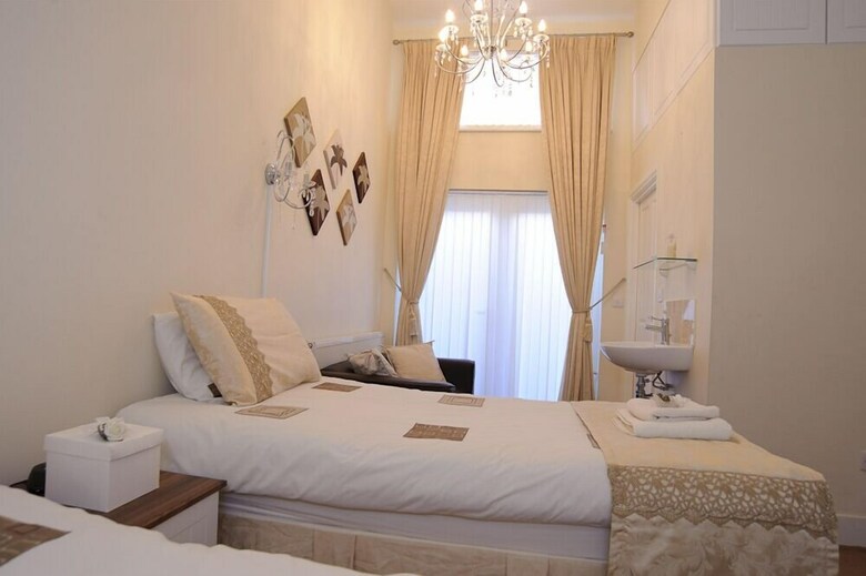 Apartamentos Park Hall Suites