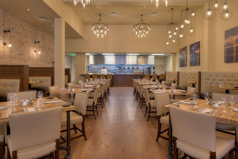 Nopsi Hotel, New Orleans