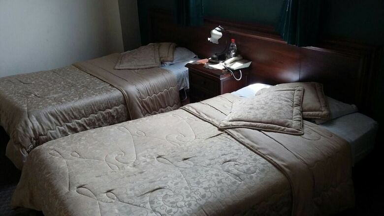 Colony Inn Hotel