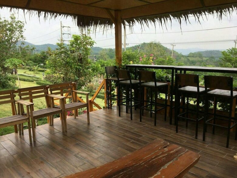 Hotel Mai Ngern Mai Thong Resort