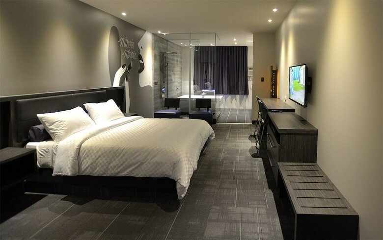 Hotel H�tel � Suites