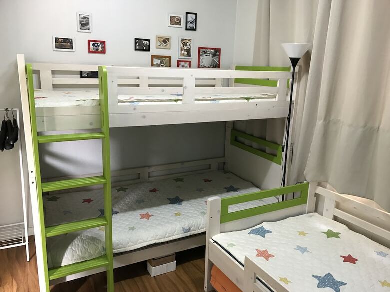 Hostal Tiara Guesthouse - Hostel