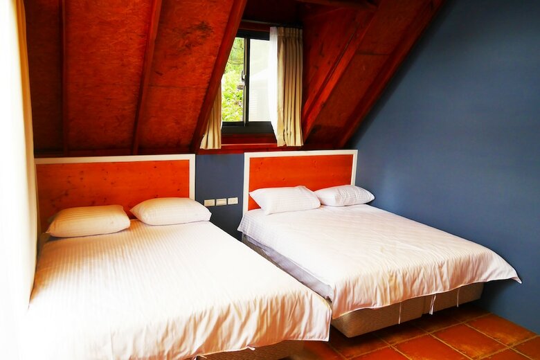 Hostal Yue Lake Backpackers