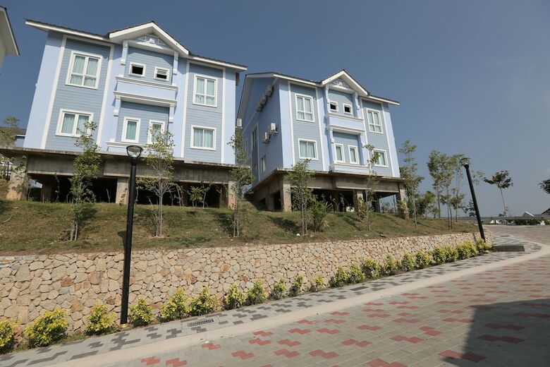 Everia Villas Resort