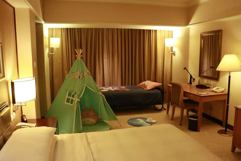 Golden Flower Hotel